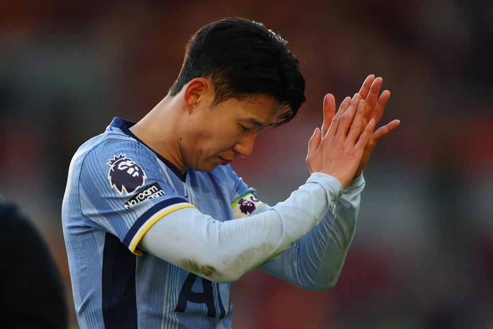 Son Heung-min rời Tottenham, Son Heung-min tìm danh hiệu, Harry Kane vô địch Bundesliga, tương lai Son Heung-min, Tottenham trắng tay