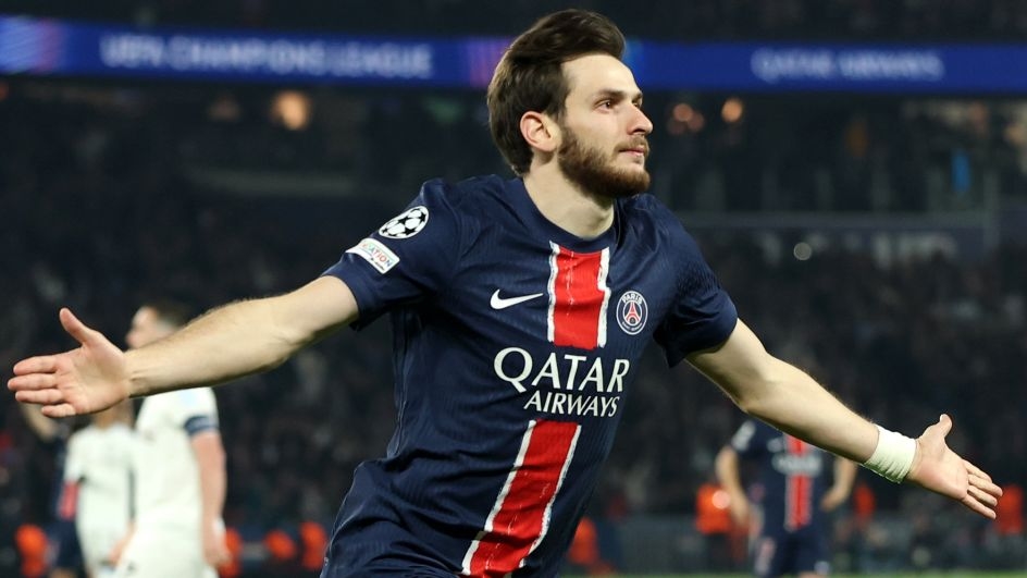 Kvaratskhelia, Arsenal, Tomasz Pasieczny, PSG, Champions League, tuyển trạch viên, Rubin Kazan