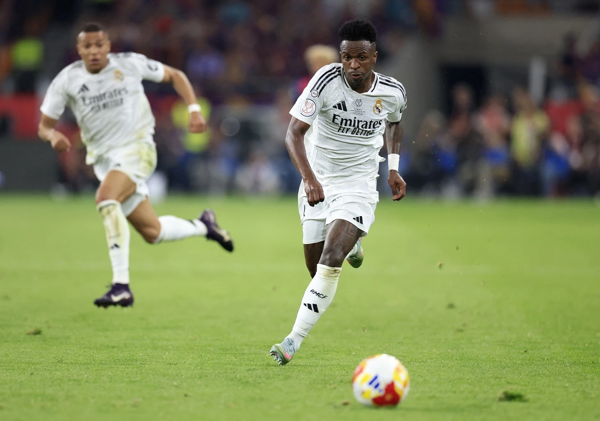 Vinicius Jr, Real Madrid, hợp đồng Vinicius, Saudi Arabia, Mbappe Bellingham Vinicius, tương lai Real Madrid