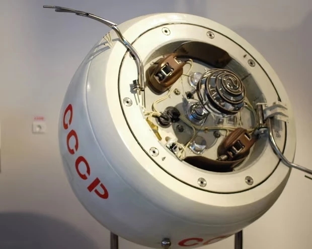Kosmos 482, tàu vũ trụ Liên Xô, tái nhập khí quyển, rác thải không gian