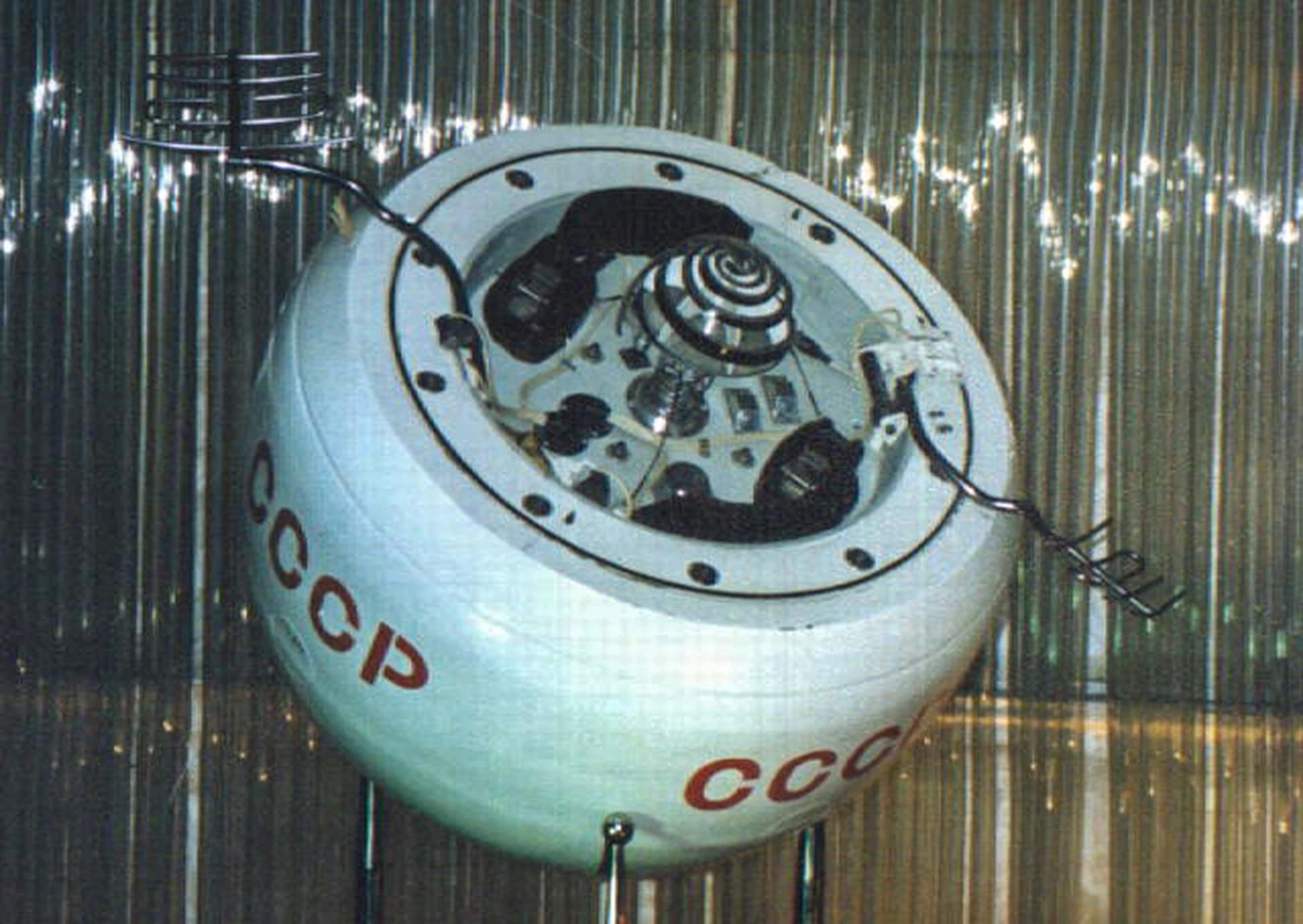 Kosmos 482, tàu vũ trụ Liên Xô, tái nhập khí quyển, rác thải không gian