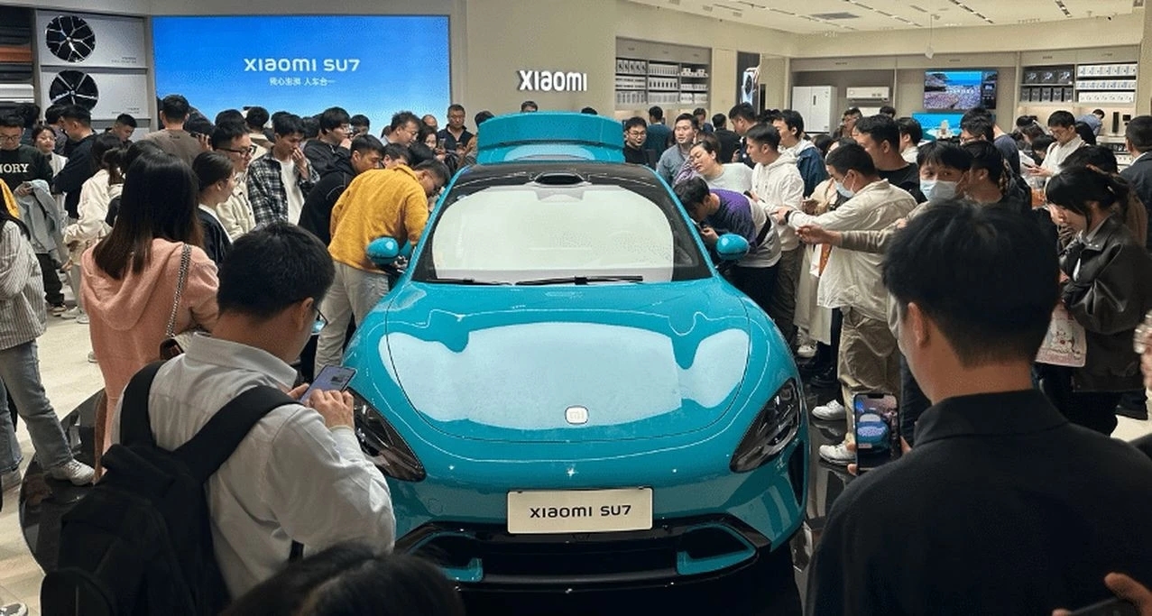 CEO Lei Jun, Xiaomi SU7, tai nạn xe điện, hệ thống hỗ trợ lái, mạng xã hội