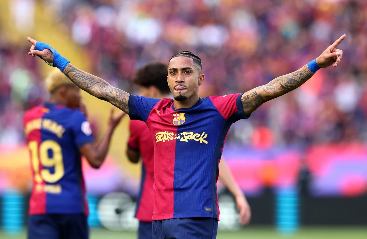 Barcelona thắng Real, Barcelona vs Real Madrid, kết quả Siêu kinh điển, La Liga 2025, Hansi Flick, Mbappe hat-trick