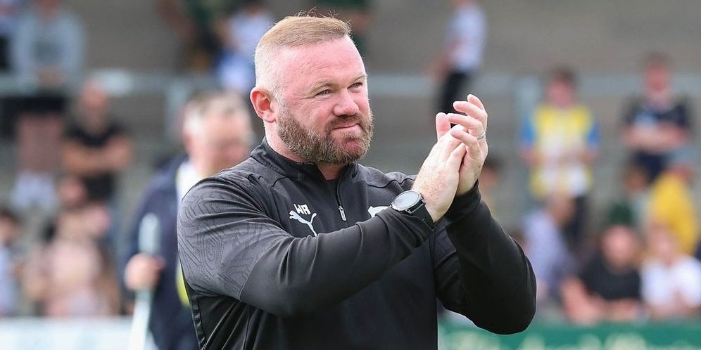 Rooney đề cử ba bản hợp đồng có thể giúp MU lột xác