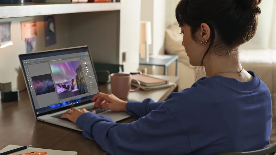 HP OmniBook 5, laptop Snapdragon, laptop ARM giá rẻ, laptop AI HP, máy tính HP mới 2025