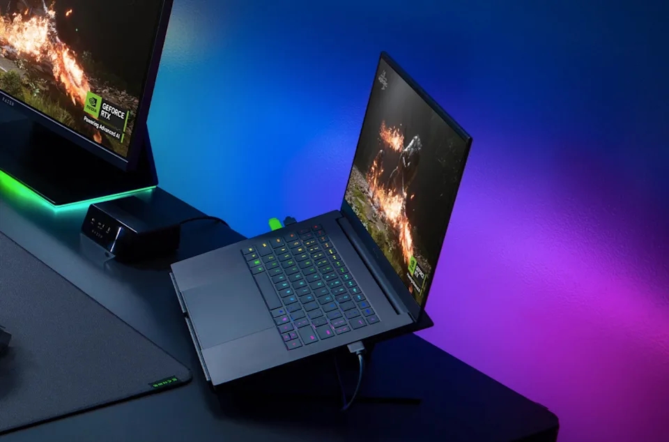 Razer Blade 14 2025, laptop gaming siêu mỏng, RTX 5000, NVIDIA RTX 5070, AMD Ryzen AI 9, laptop chơi game, Razer Blade