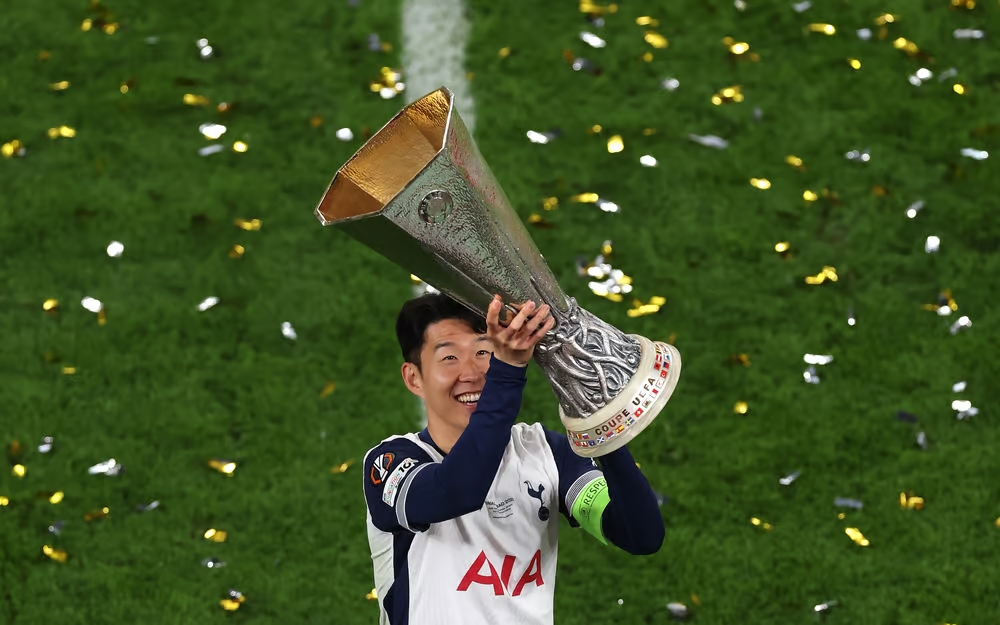 Son Heung-min: Hôm nay, tôi là huyền thoại của Tottenham!