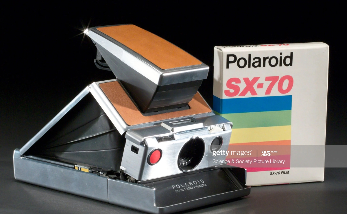 Chiến lược đốt cầu, Cortés, Polaroid, cam kết không đường lui, chiến lược thành công