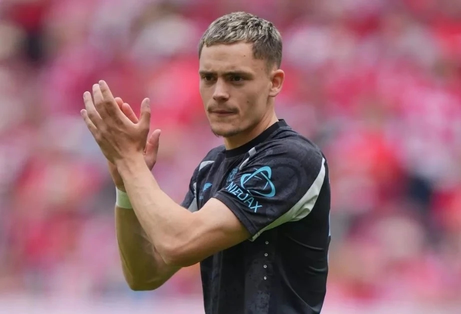 Florian Wirtz, Bayern Munich, Liverpool, chuyển nhượng, Premier League, Bayer Leverkusen