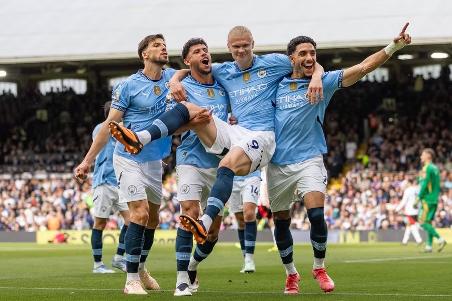 Haaland, Man City, Champions League, Pep Guardiola, mùa giải khó khăn
