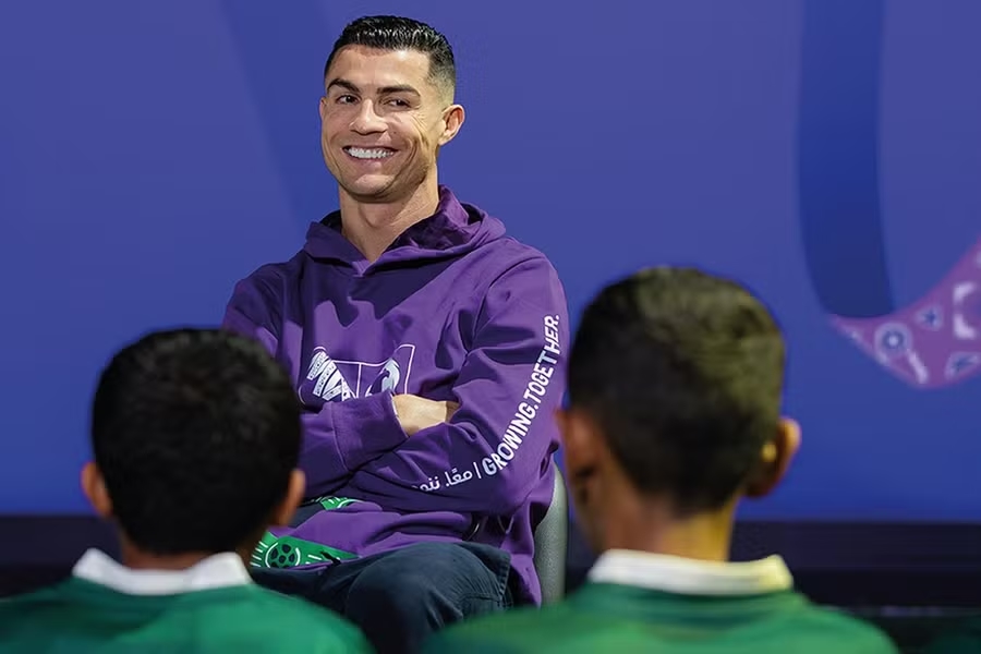 Cristiano Ronaldo, Botafogo, chuyển nhượng Ronaldo, Ronaldo rời Al-Nassr, bóng đá Brazil