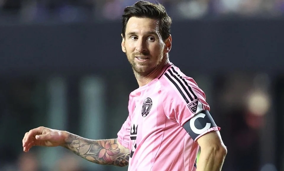 Messi giữ im lặng khi PSG đăng quang Champions League