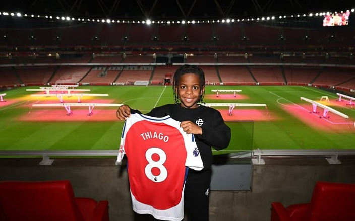Raheem Sterling, con trai, Thiago Sterling, Arsenal, học viện bóng đá, U9