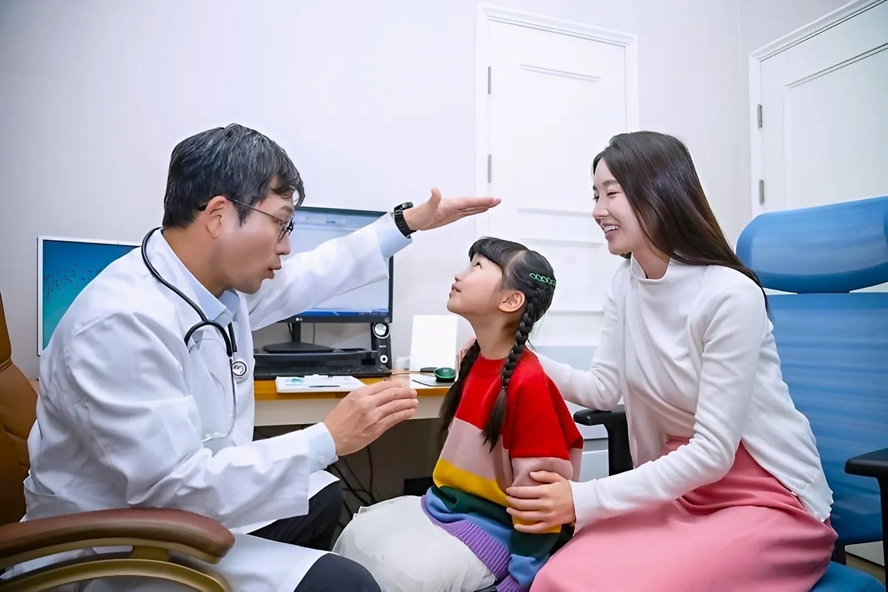 Tăng chiều cao, phẫu thuật kéo dài chi, tiêm hormone, Hàn Quốc, ám ảnh ngoại hình