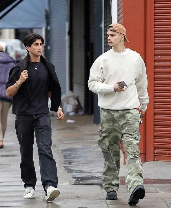 Romeo Beckham, chia tay Kim Turnbull, hẹn hò, con trai Beckham, tin tức giải trí