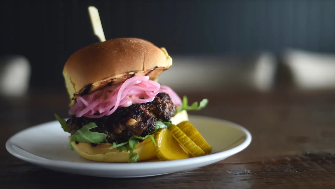 Blended burger, giảm phát thải, ăn ít thịt, thực phẩm bền vững, balanced proteins