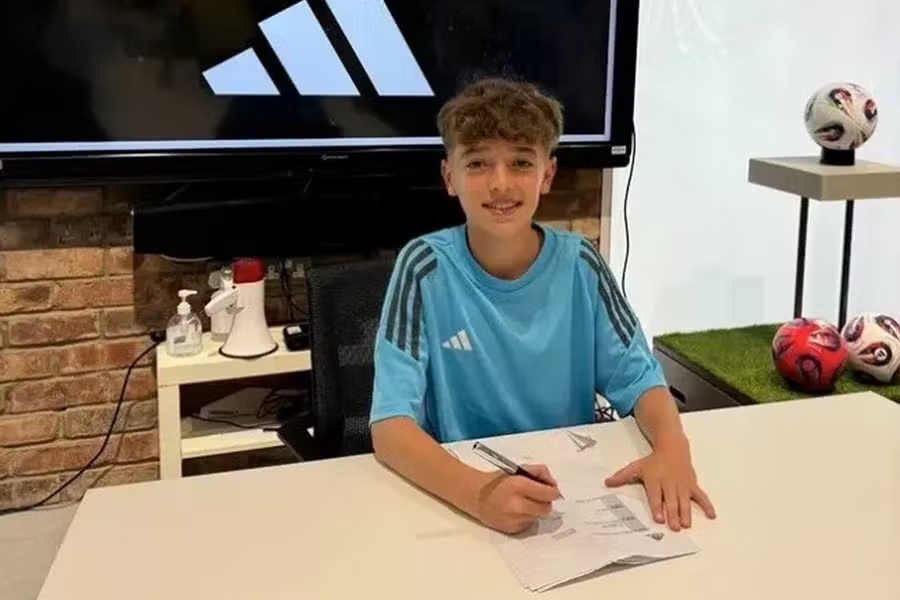 Camden Schaper, Chelsea, Man City, Blackburn Rovers, sao trẻ bóng đá, tài năng trẻ Nam Phi, chuyển nhượng cầu thủ trẻ