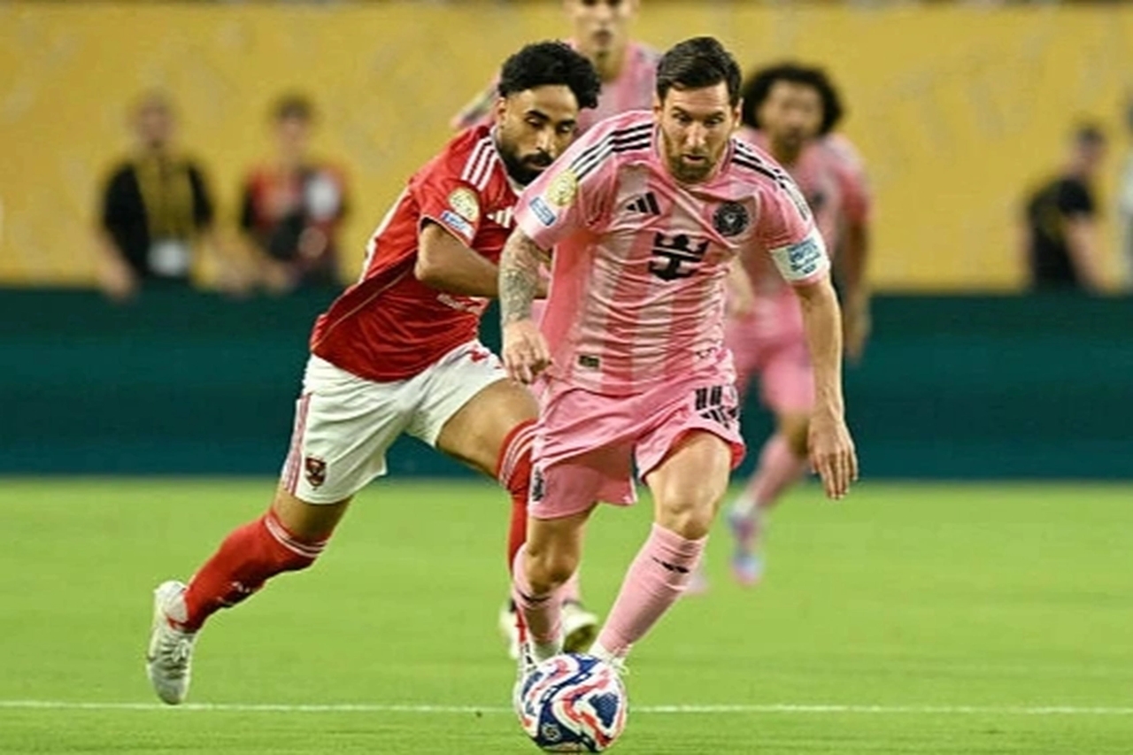 Messi, Inter Miami, Al Ahly, FIFA Club World Cup, Messi đá phạt, Ustari, El Shenawy