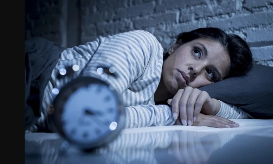 Vì sao bạn hay tỉnh giấc lúc 3 giờ sáng?