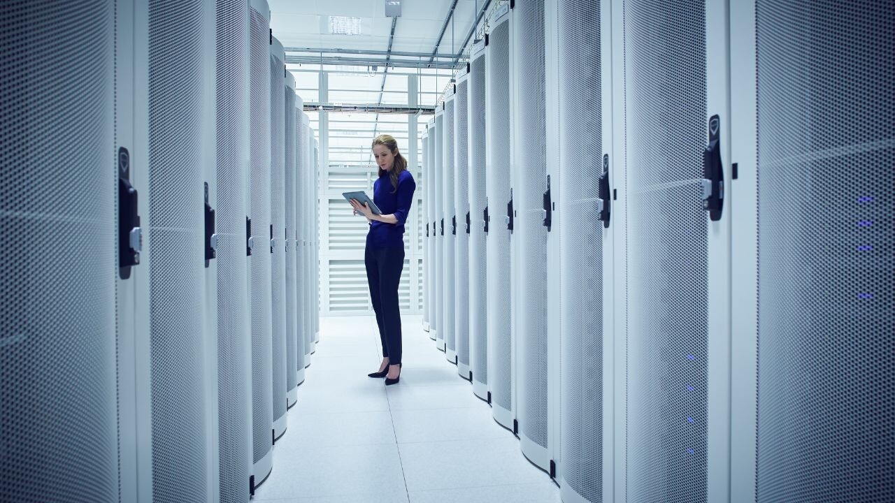AI châu Âu, AI phần cứng, ứng dụng AI, công nghệ Hà Lan, CM.com, Orq.ai