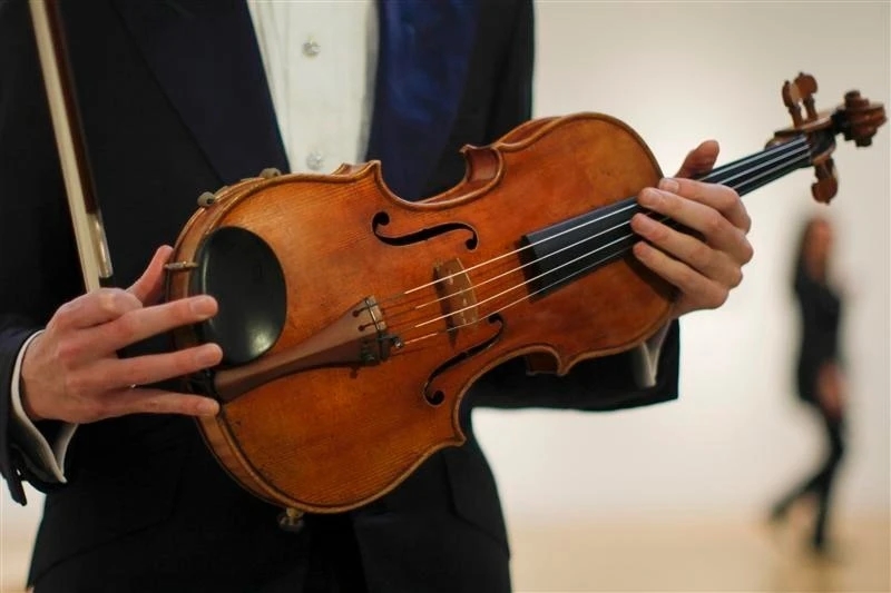 Violin Stradivarius MacDonald, Antonio Stradivari, violin đắt nhất thế giới, nhạc cụ cổ, violin 310 năm tuổi
