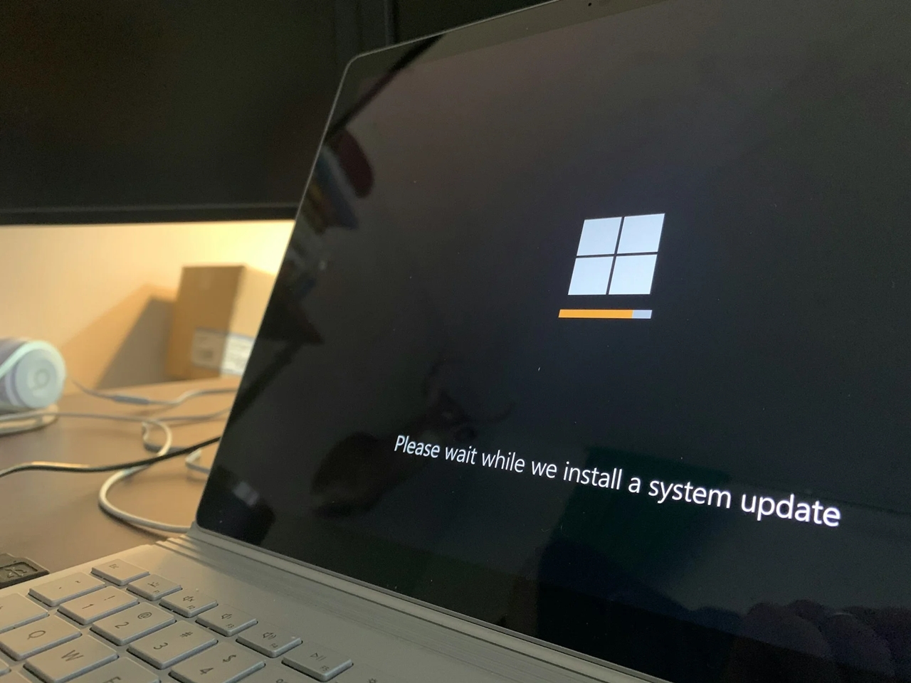 Windows 10, Microsoft Account, Windows Backup, cập nhật bảo mật, Windows 11