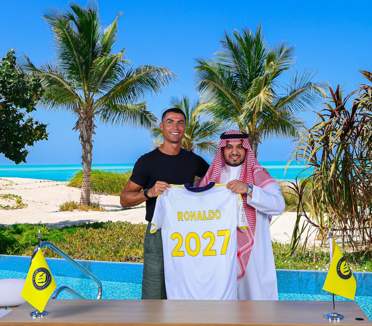 Cristiano Ronaldo, David De Gea, Al-Nassr, hợp đồng kỷ lục, bóng đá