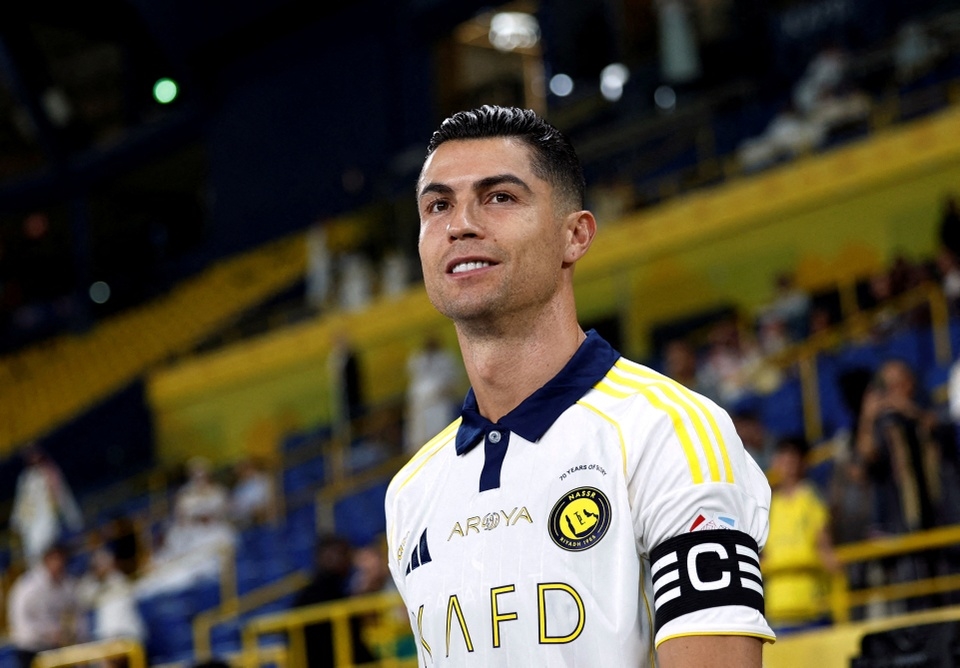 Cristiano Ronaldo, David De Gea, Al-Nassr, hợp đồng kỷ lục, bóng đá