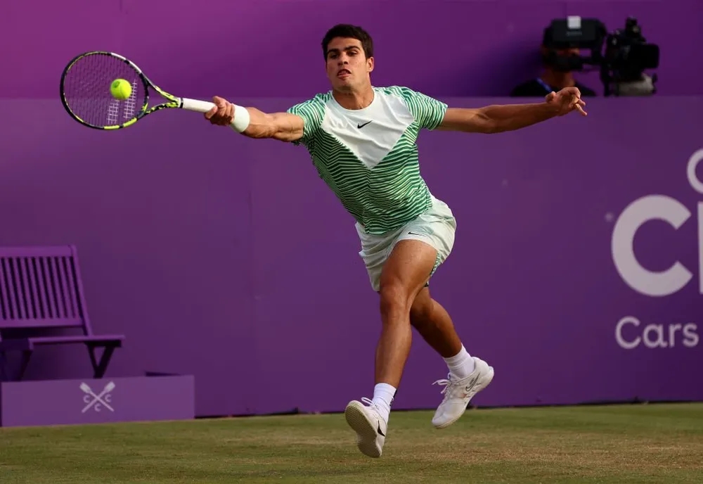 Alcaraz, tỷ lệ thắng sân cỏ, Federer, Djokovic, Wimbledon, Queen’s Club Championship