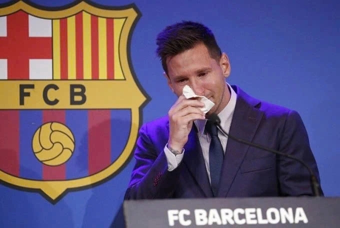 Barca, Messi, trả nợ, Ronald Koeman, lương thưởng, khủng hoảng tài chính