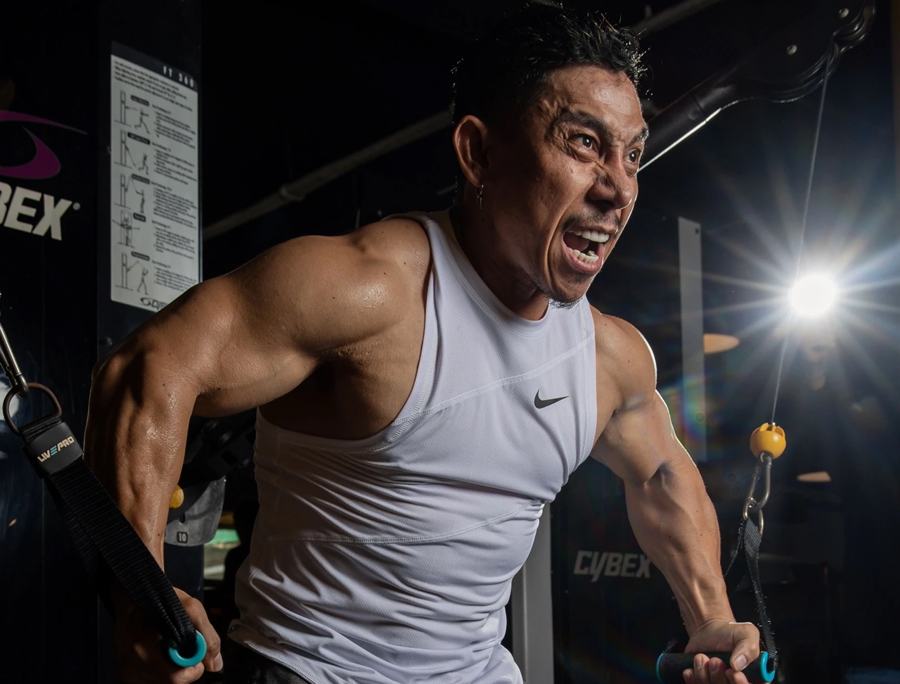 Angela Phương Trinh, Phạm Văn Mách, tập gym, thể hình nữ, ăn chay tập gym, PT TP.HCM, phòng gym TP.HCM