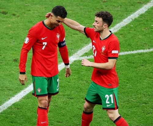 https://mtv.vn/ronaldo-bang-hoang-truoc-tin-diogo-jota-qua-doi-30230