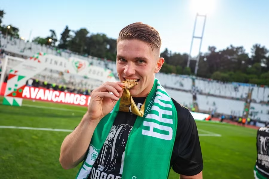 Gyökeres bỏ tập, kiên quyết đòi sang Arsenal hè 2025Gyökeres, Arsenal, chuyển nhượng hè 2025, Sporting Lisbon, tiền đạo Thụy Điển