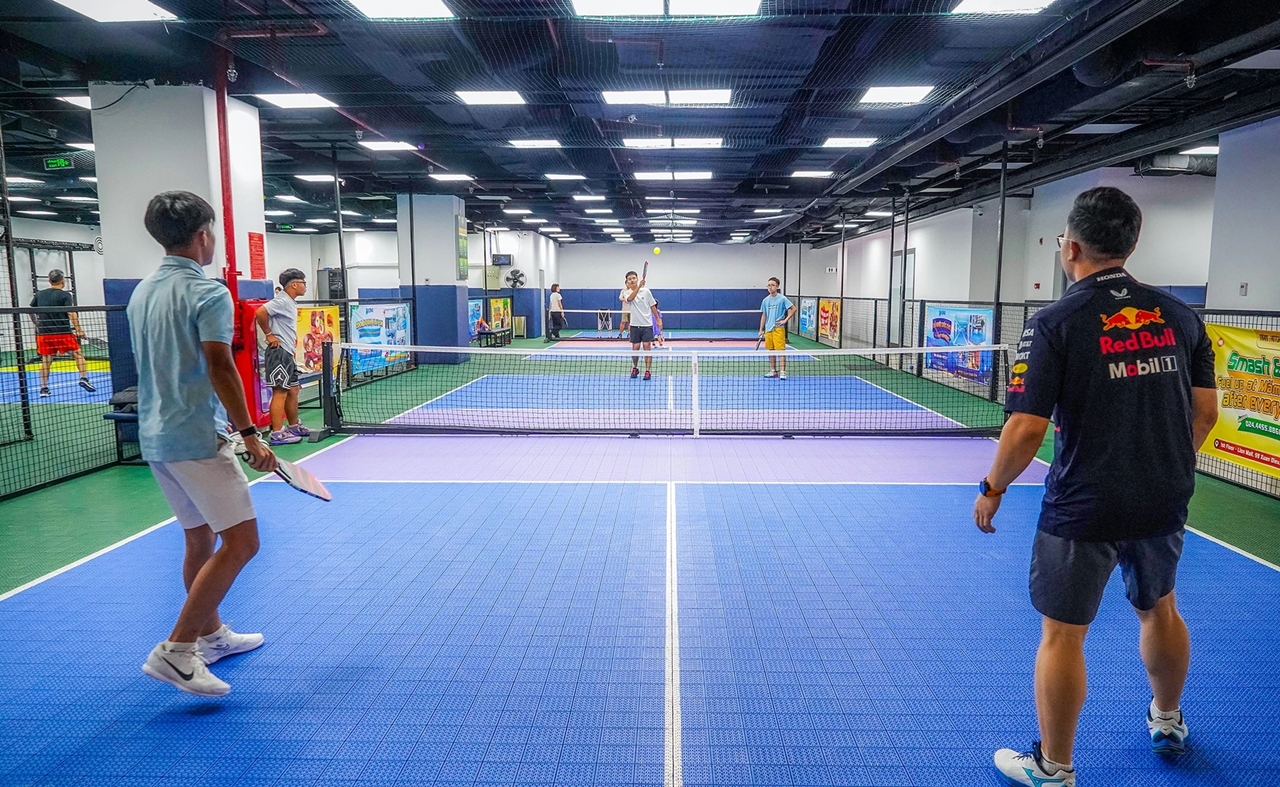 pickleball, sân pickleball, pickleball máy lạnh, pickleball Hà Nội, sân trong TTTM, sân trong nhà