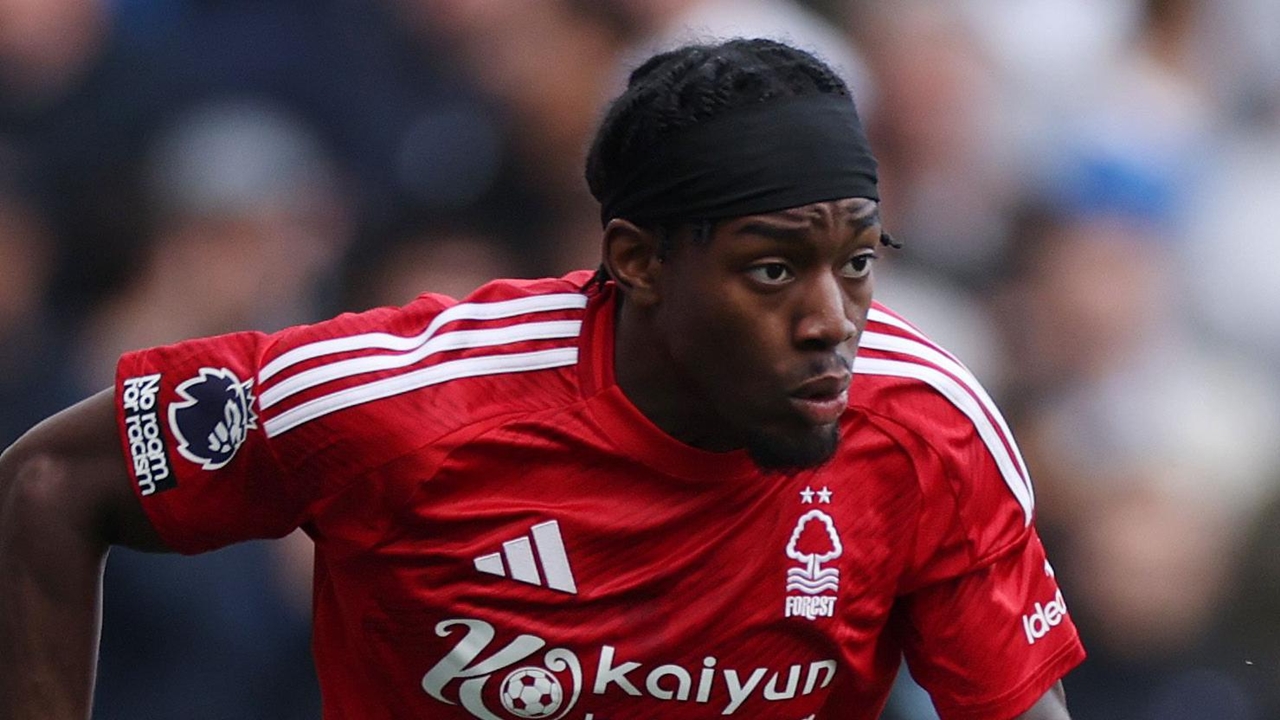 Anthony Elanga, Newcastle United, chuyển nhượng, Nottingham Forest, Ngoại hạng Anh