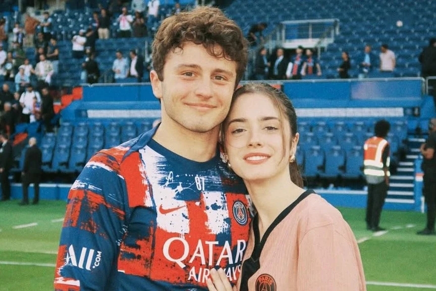 Joao Neves, Madalena Aragão, bạn gái Joao Neves, diễn viên Bồ Đào Nha, PSG, người yêu cầu thủ