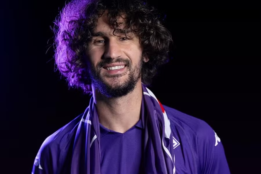 AC Milan, Yacine Adli, chuyển nhượng Serie A, Sassuolo, Napoli