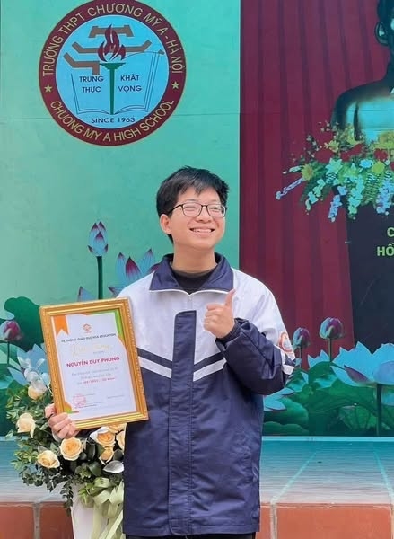 Nguyễn Duy Phong, thủ khoa A00, điểm 10 tuyệt đối, THPT Chương Mỹ A