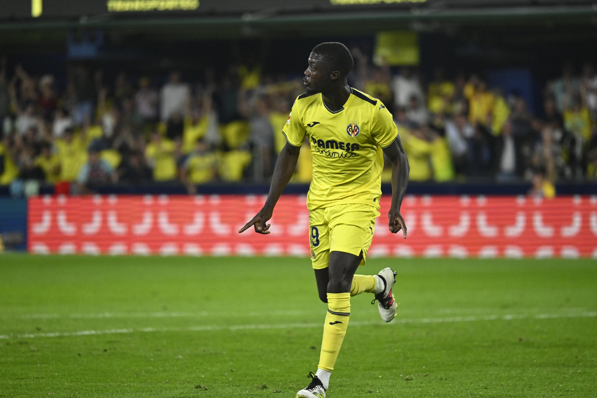 Pepe, Villarreal, hợp đồng mới, La Liga, Champions League