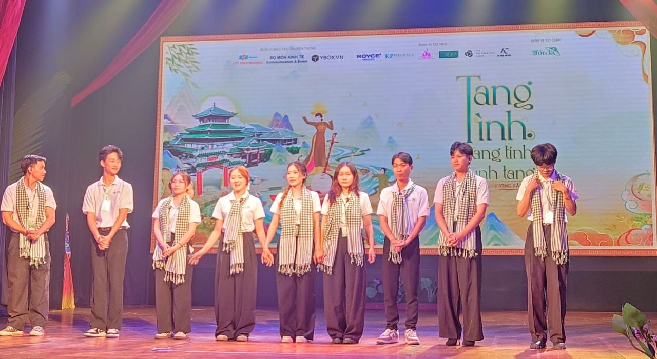 “Tang Tình Tang Tính Tình Tang: với chủ đề: Nồng Nàn Hương Sắc Phương Nam