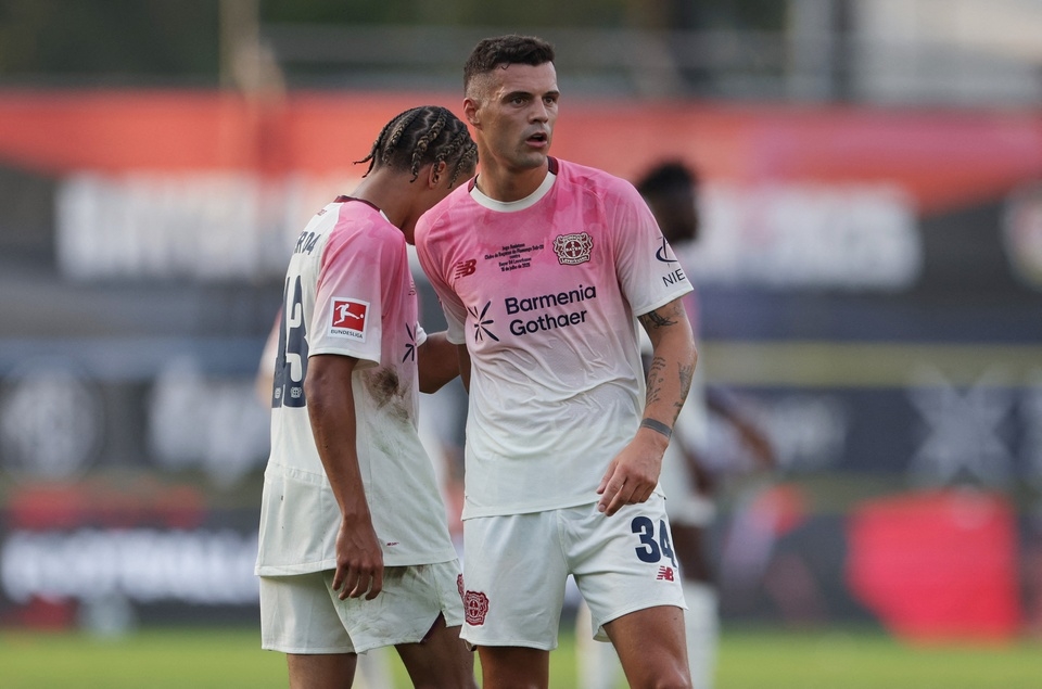 Ten Hag, Leverkusen, U20 Flamengo, trận giao hữu, thất bại 1-5