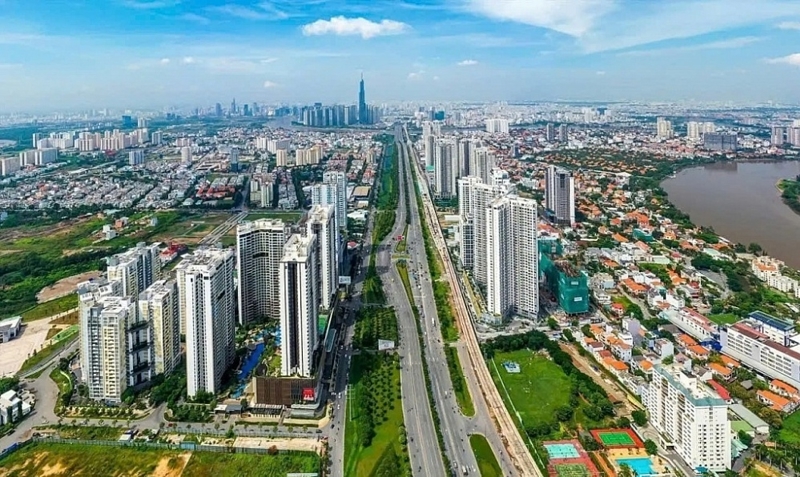 Giá nhà tăng, bong bóng bất động sản, giá căn hộ Hà Nội, thị trường bất động sản, nguồn cung căn hộ, nhà ở xã hội, bất động sản cao cấp, thu nhập người lao động