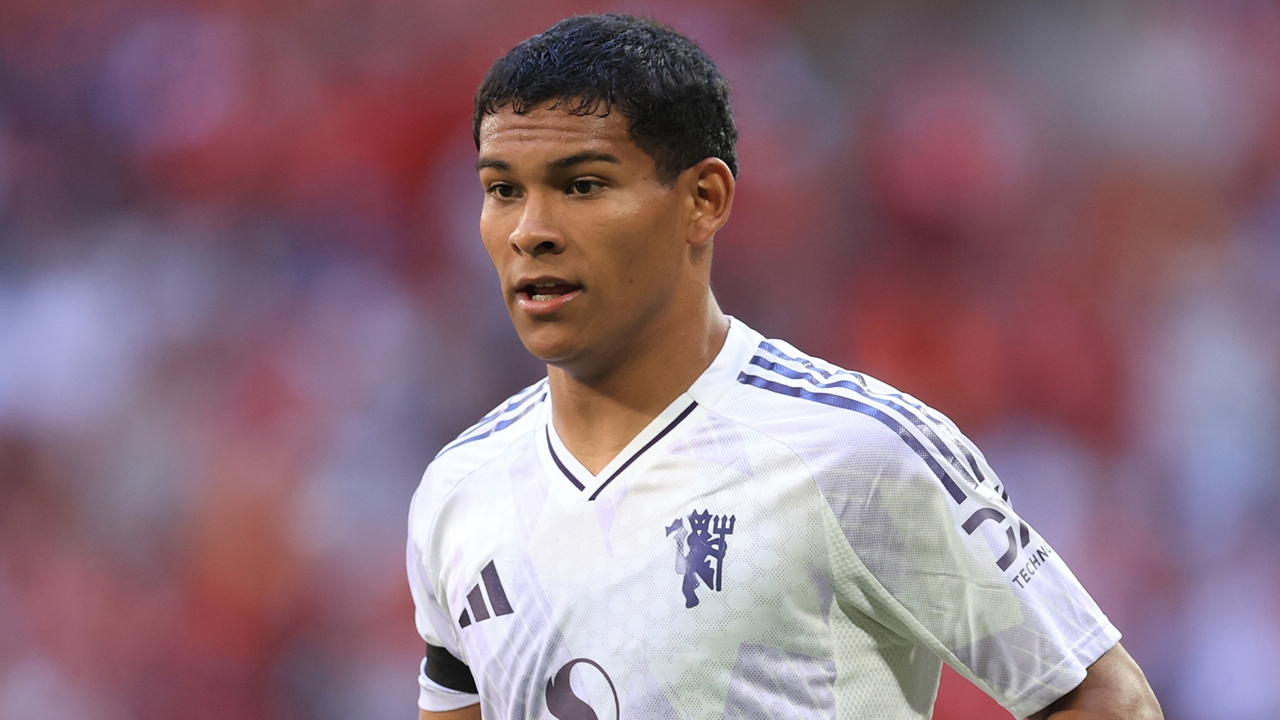 Diego Leon, MU, tân binh MU, trận giao hữu MU Leeds, Ruben Amorim, fan MU, cầu thủ trẻ MU