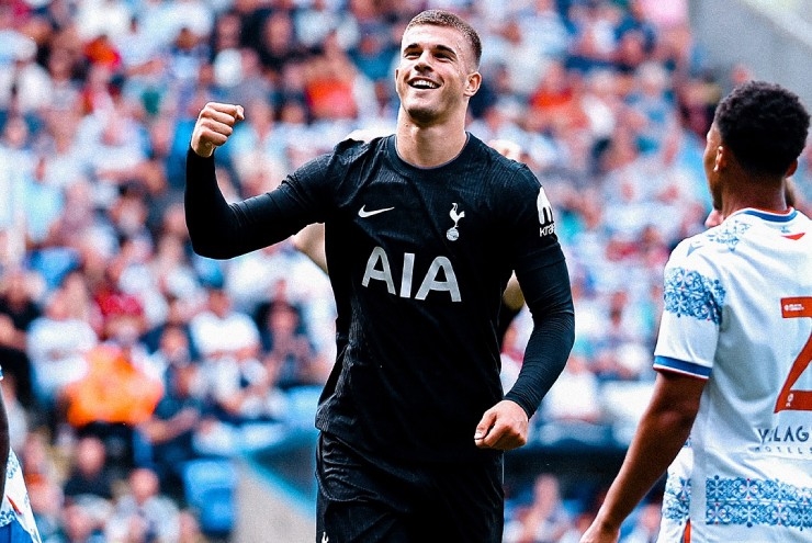 Tottenham, Thomas Frank, Reading, giao hữu tiền mùa giải, Lankshear, Vuskovic, Kudus, kết quả giao hữu Tottenham