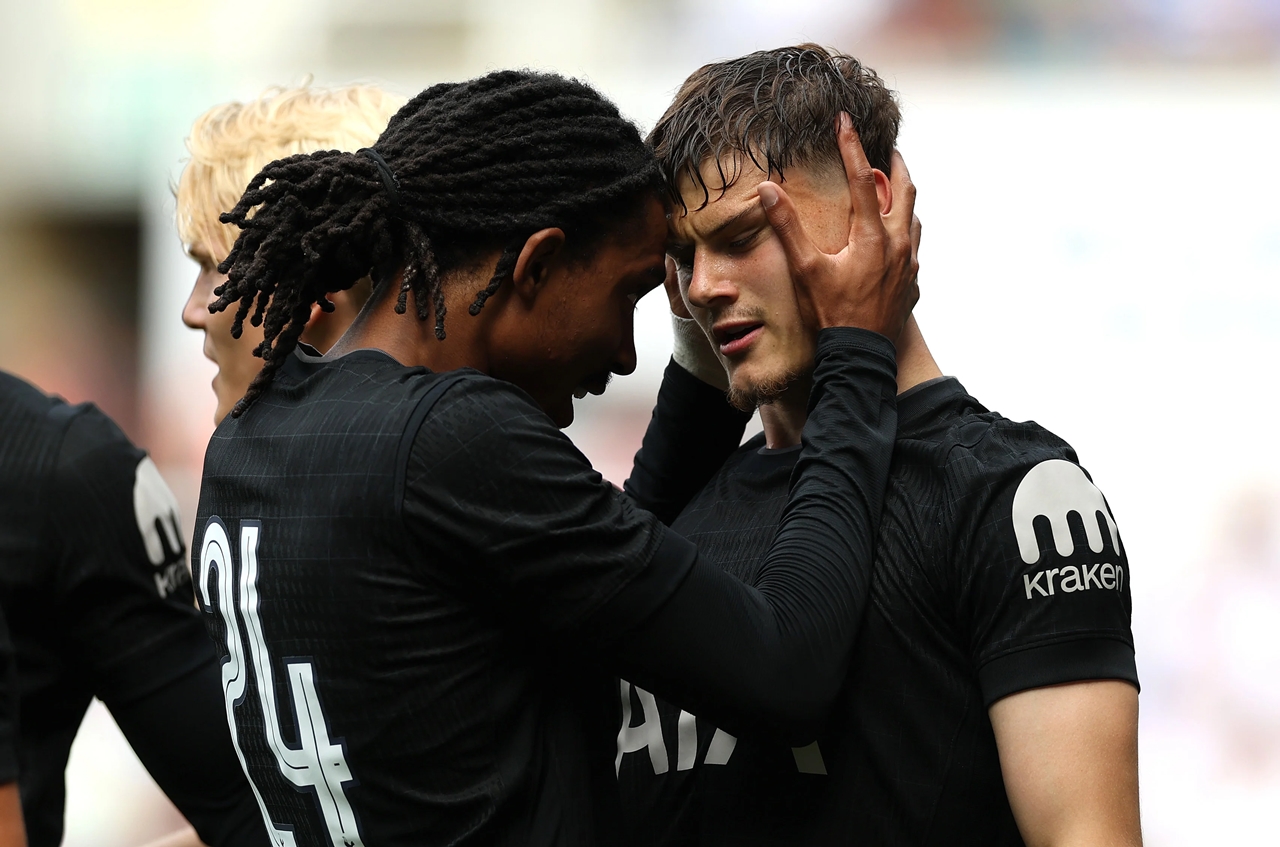Tottenham thắng trận ra mắt dưới thời Thomas Frank