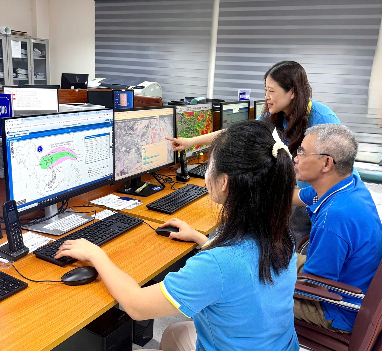Bão Wipha, theo dõi bão, ứng dụng thời tiết, VNDMS, Windy, Accuweather