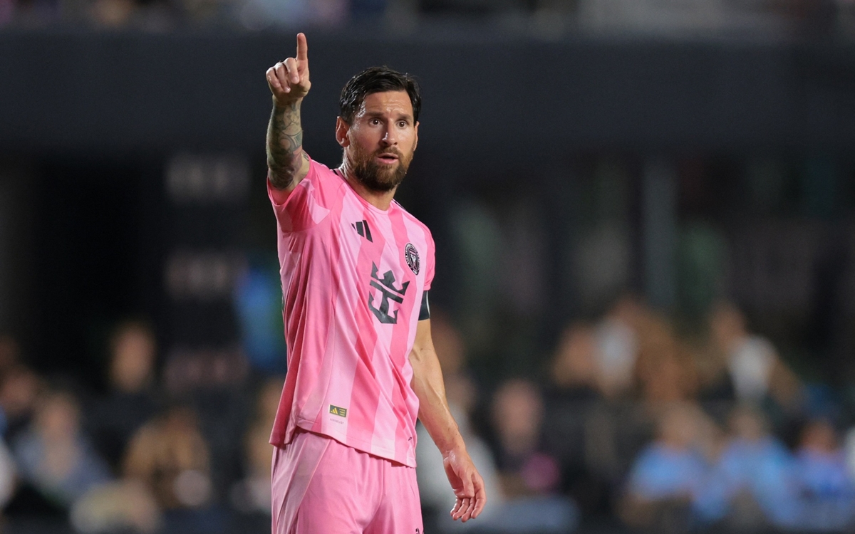 Messi, MLS All-Star 2025, Inter Miami, Lionel Messi bị chỉ trích, Diego Luna, Carles Gil, Messi không dự All-Star