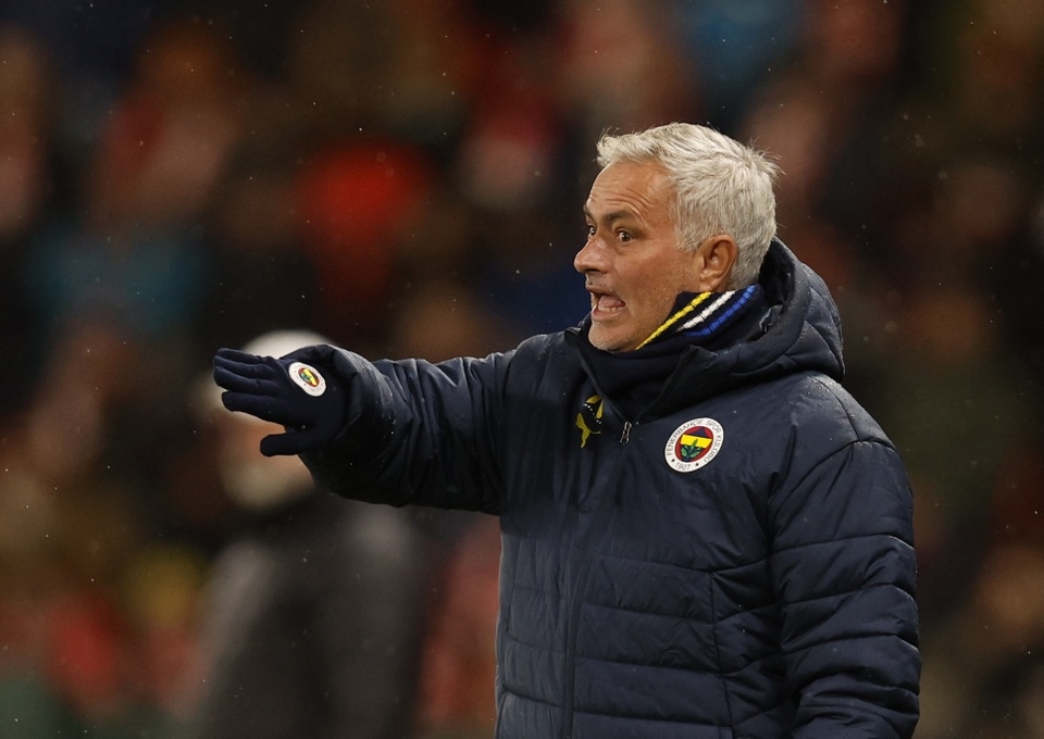 Jose Mourinho, Pep Guardiola, phát ngôn gây bão, Mourinho chỉ trích Guardiola, bóng đá hiện đại, triết lý bóng đá