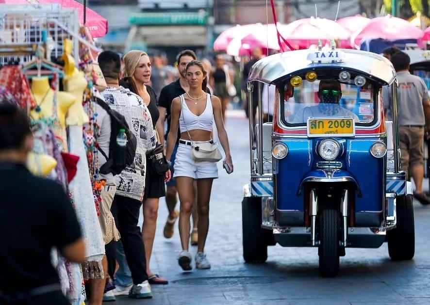 Khách Nga, du lịch Thái Lan, du lịch Việt Nam, khách Nga đến Việt Nam, chuyến bay charter, Nha Trang, Phú Quốc, Phuket