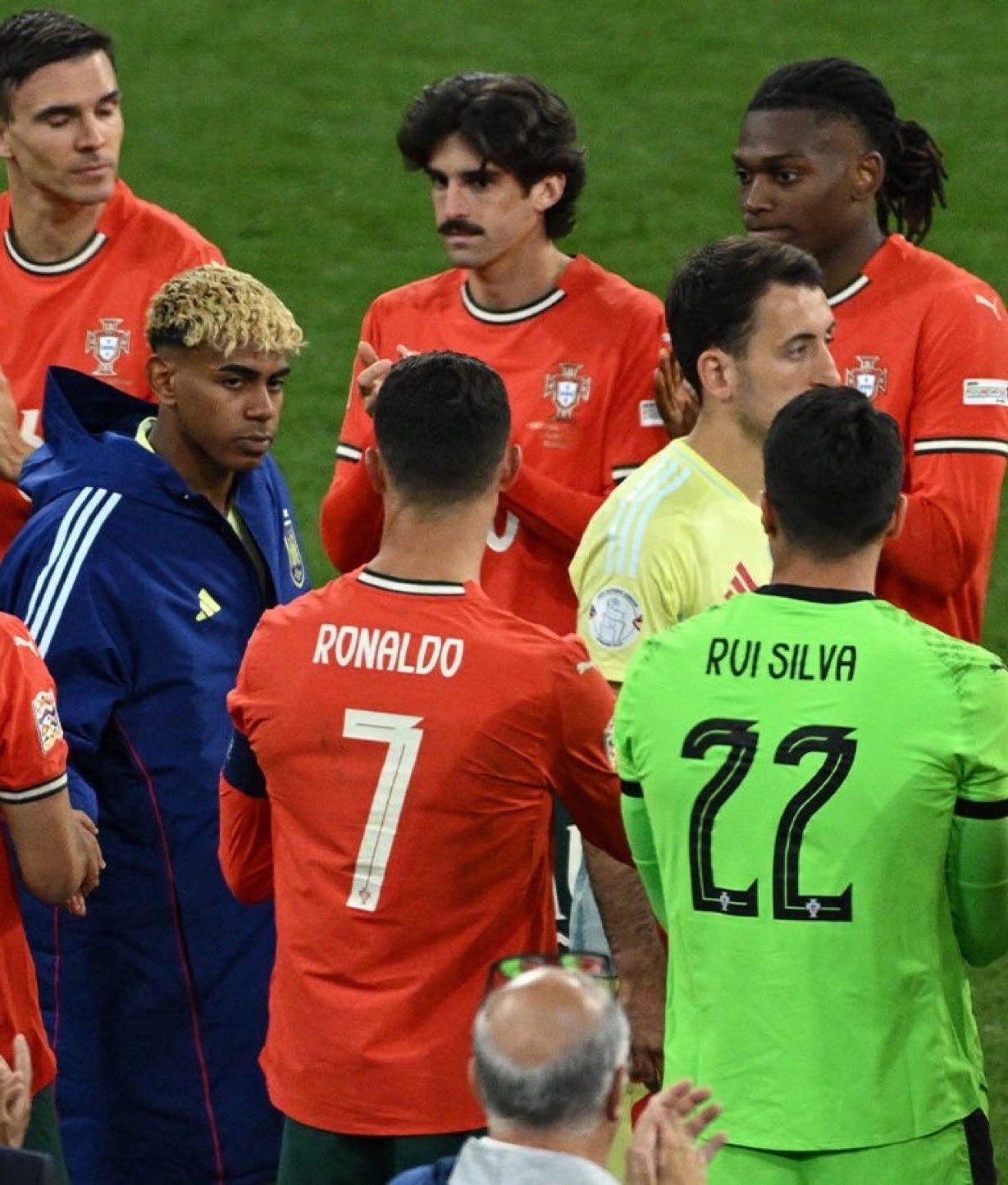 Adil Rami, Lamine Yamal, chỉ trích, thái độ ngoài sân cỏ, Ronaldo